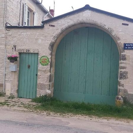 Le Clos Du Merry Joux-la-Ville Екстериор снимка