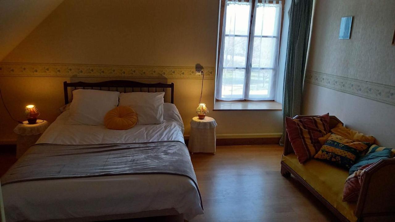 Le Clos Du Merry Joux-la-Ville Екстериор снимка